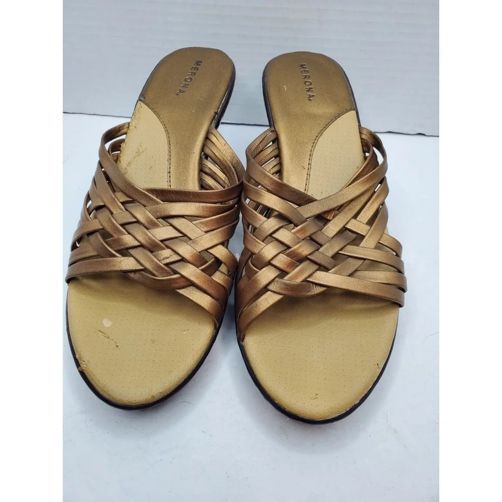 Y2K Sandals Merona Gold Small Heel Wedge‎ Size 9 Fast Shipping